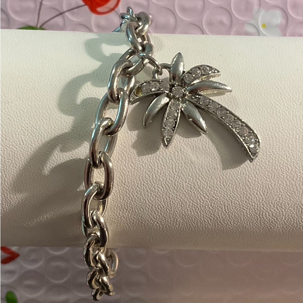 Vintage Palm Beach Jewelry Silver and Rhinestone Palm Tree Toggle Bracelet. 8”